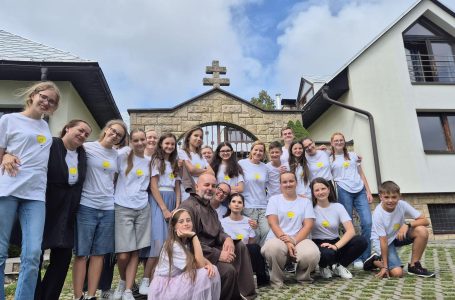 “The Light of Mary” camp for youth